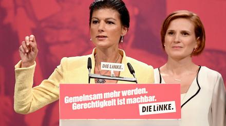 Sahra Wagenknecht (links), Katja Kipping Anfang Juni auf dem Bundesparteitag in Leipzig.