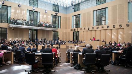 Bundesrat debattiert das Bund-Länder-Reformpaket. 