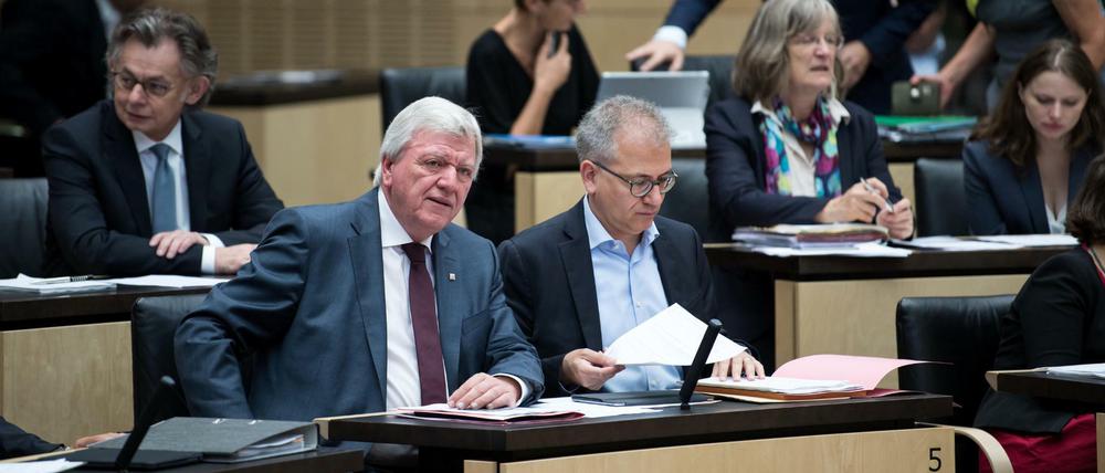 Volker Bouffier (CDU) und Tarek Al-Wazir (Grüne) bei der Plenarsitzung im Bundesrat.