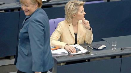 Frauen an der Macht: Kanzlerin Angela Merkel (links) und Arbeitsministerin Ursula von der Leyen am Donnerstag im Bundestag.