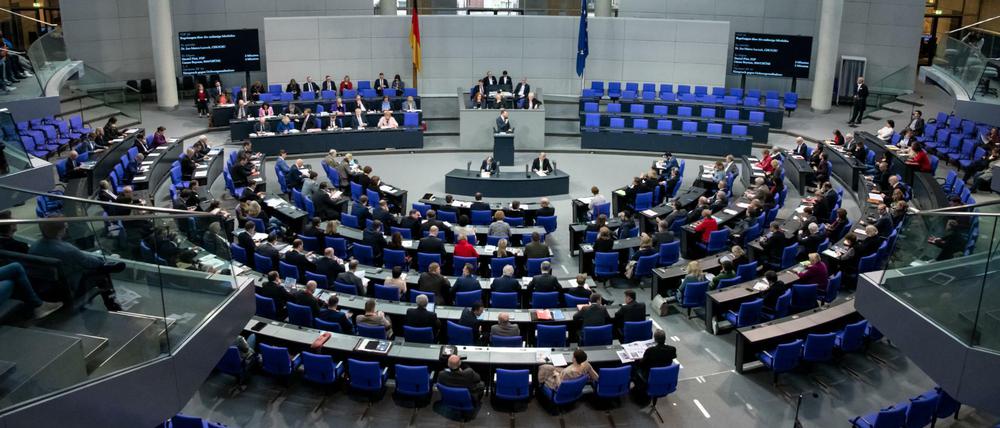 Wird der Bundestag auch 2021 fast so groß werden wie jetzt?