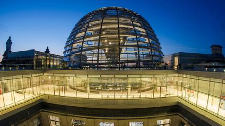 Blick auf Kuppel des Reichstags