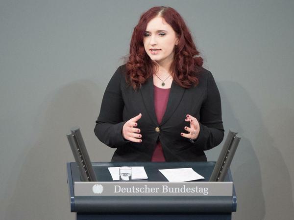 Die Bundestagsabgeordnete Agnieszka Brugger ist in der Grünen-Fraktion für die Verteidigungs- und Sicherheitspolitik zuständig.