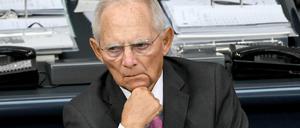Bundestagspräsident Wolfgang Schäuble will wirksames Vorgehen gegen Hass im Netz. 
