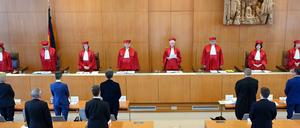 Der Zweite Senat des Bundesverfassungsgerichts am Mittwoch bei der Urteilsverkündung.
