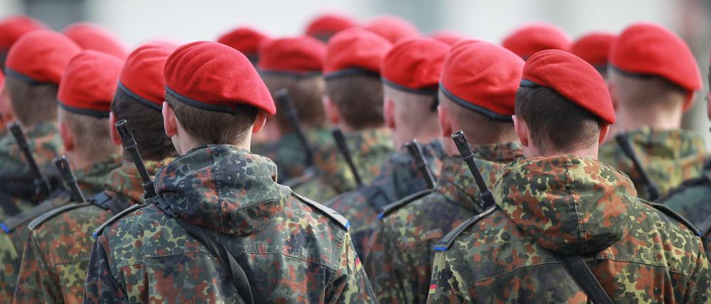 Ausrüstungsmängel, Berateraffäre, Bürokratie: Bei der Bundeswehr gibt es Unzufriedenheit.