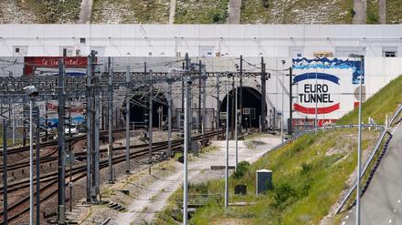 Der Eurotunnel bei Calais: Von hier wollen viele Flüchtlinge Großbritannien erreichen.