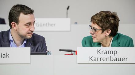 Paul Ziemiak und Annegret Kramp-Karrenbauer