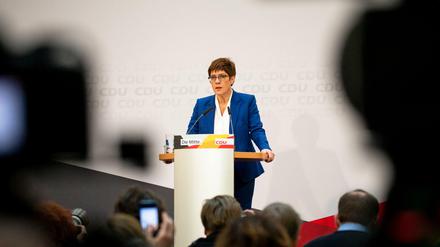 CDU-Parteivorsitzende Annegret Kramp-Karrenbauer: Ihre Rückzugsankündigung und die Folgen werden international mit Besorgnis wahrgenommen.