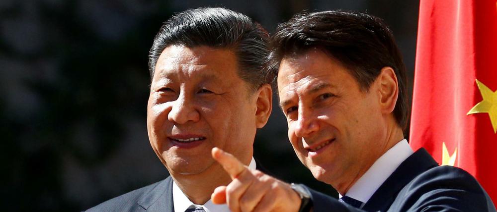 Der chinesische Präsident Xi Jinping mit dem italienischen Premierminister Guiseppe Conte in Rom.