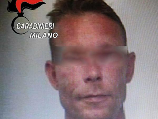 Christian B., verurteilter Sexualstraftäter, auf einem Bild der italienischen Polizei. Unkenntlichmachungen von uns.