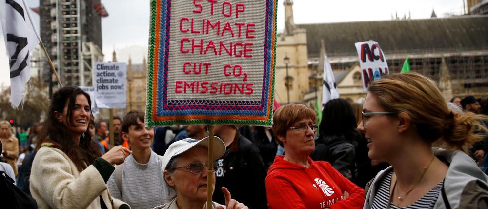 Klimaschützer auf dem Parliament Square in London.