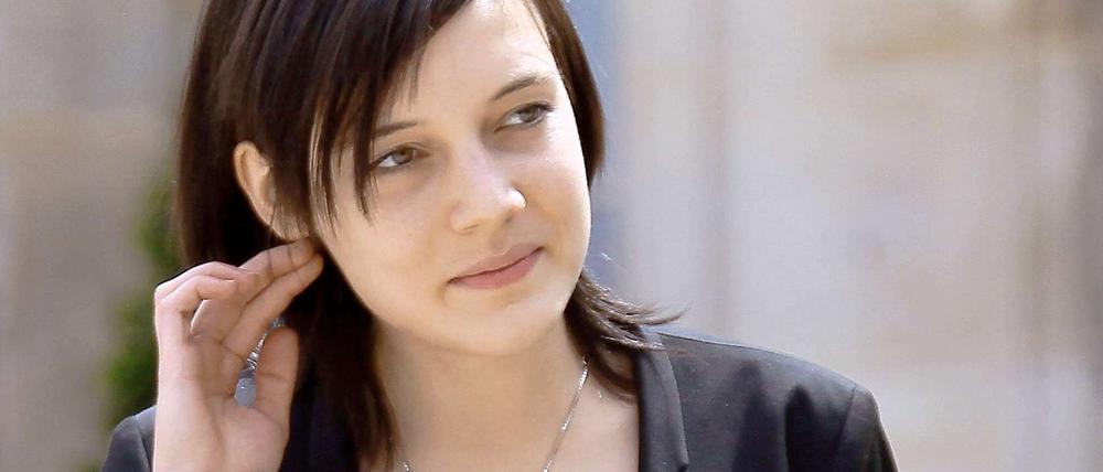 Die 24-jährige Clotilde Reiss fuhr gleich nach ihrer Ankunft in den Elyseé-Palast, wo ihr Staatschef Nicolas Sarkozy dankte.