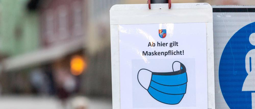 Mittlerweile gilt mancherorts in Deutschland auch eine Maskenpflicht in der Fußgängerzone.