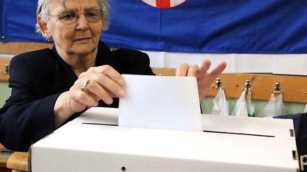 Wahl für Europa. Eine Kroatin bei der Stimmabgabe in Zagreb.