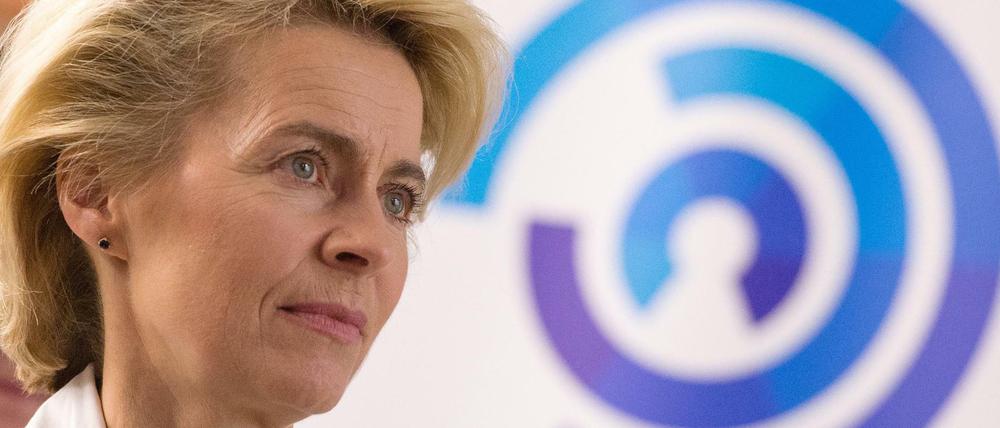 Rüstet auf gegen Cyberangriffe: Bundesverteidigungsministerin Ursula von der Leyen (CDU)
