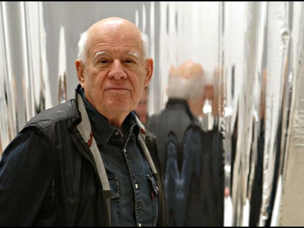 Der israelische Künstler Dani Karavan (89) ist auf begehbare Kunstwerke spezialisiert.