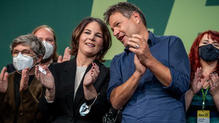 Als Letzte der Ampel-Parteien haben auch die Grünen, hier die Vorsitzenden Annalena Baerbock und Robert Habeck, dem Koalitionsvertrag zugestimmt.