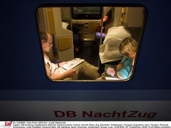 Der Nachtzug der Deutschen Bahn wurde wegen damals hoher Verluste 2016 eingestellt. 