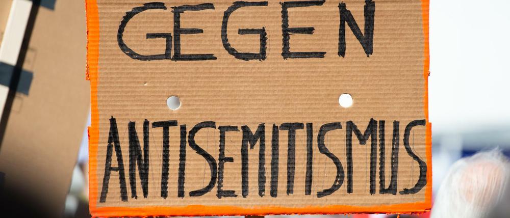 Kundgebung eines Bündnisses gegen Antisemitismus in Hannover (Archivbild)