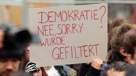 Gegner der EU-Urheberrechtsreform demonstrieren in Stuttgart.
