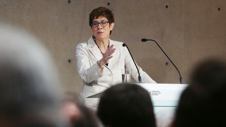 CDU-Vorsitzende Annegret Kramp-Karrenbauer hält eine Rede auf der Deutsch-Amerikanischen Konferenz der Atlantik-Brücke.