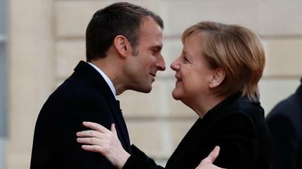 Emmanuel Macron, Präsident von Frankreich, begrüßte im November Bundeskanzlerin Angela Merkel im Elyseepalast. 