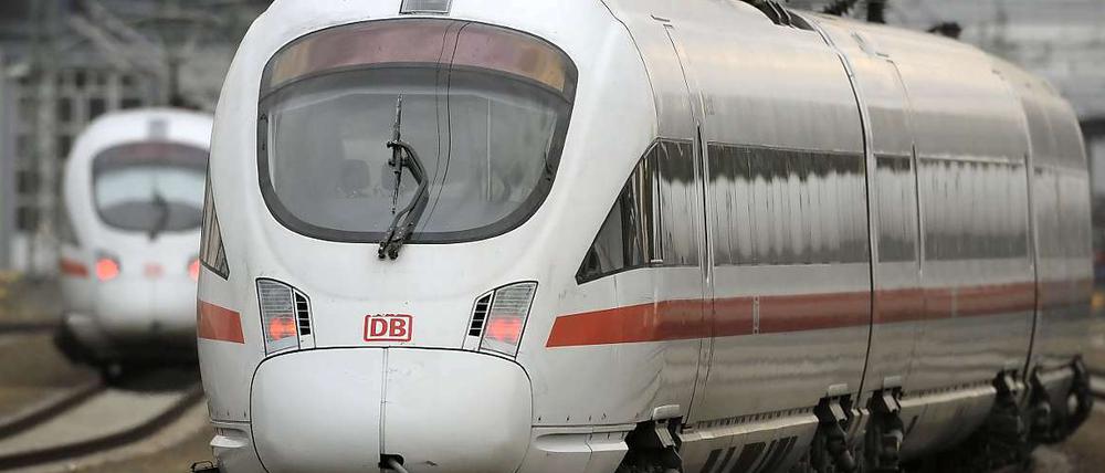 Der Deutschen Bahn wird nachgesagt, dass sie immer mit Verspätung kommt und fährt.