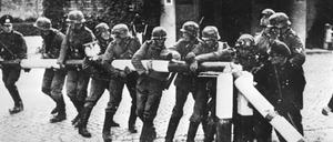 Mit dem deutschen Einmarsch in Polen am 01.09.1939 begann der Zweite Weltkrieg.