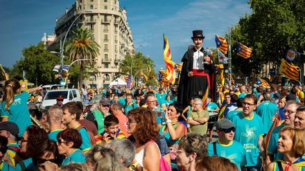 Anhänger der katalanischen Unabhängigkeitsbewegung demonstrieren anlässlich des Nationalfeiertages von Katalonien.