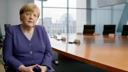 Die ehemalige Bundeskanzlerin Angela Merkel hat in einer Doku ihre Haltung während der Flüchtlingskrise begründet.