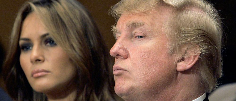 Der Immobilienunternehmer und derzeitige republikanische US-Präsidentschaftskandidat Donald Trump und seine Frau Melania.