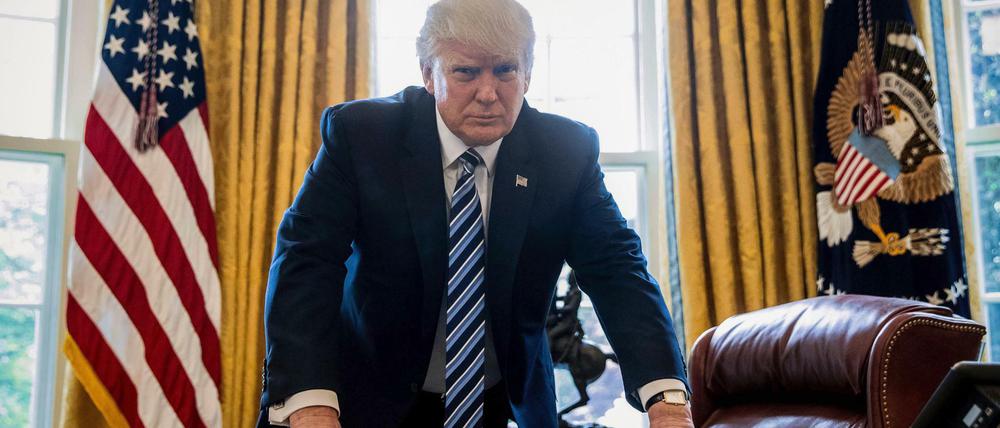 Zufrieden mit sich selbst: US-Präsident Donald Trump in seinem Büro im Weißen Haus 