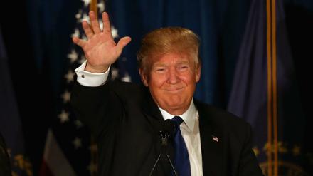 Der Milliardär Donald Trump hat bei der US-Vorwahl in New Hampshire bei den Republikanern gesiegt. 