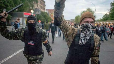 Prorussische Demonstranten in der ostukrainischen Stadt Donezk.