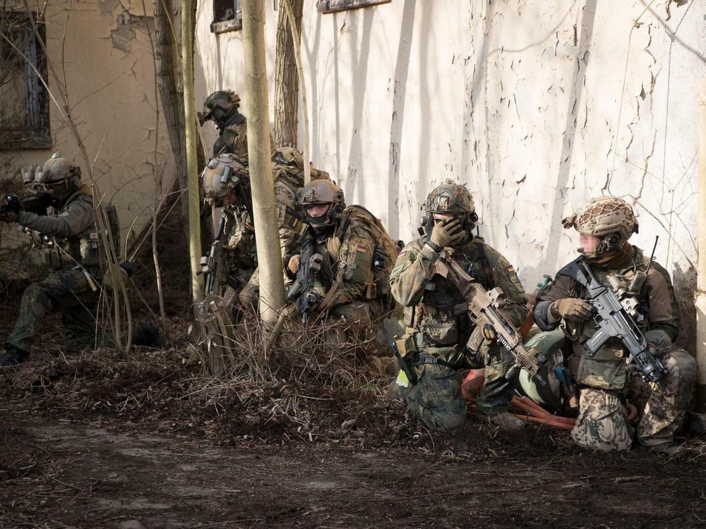 Neue Führungszentrale bei der Bundeswehr Die Landes und