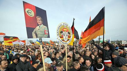 Krakeelende Minderheit: die Zuhörer von Geert Wilders am Montagabend in Dresden.