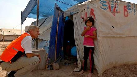 Der norwegische Politiker Jan Egeland war Koordinator für Nothilfe der Vereinten Nationen. Jetzt besuchte er syrische Flüchtlinge in ihren Lagern.
