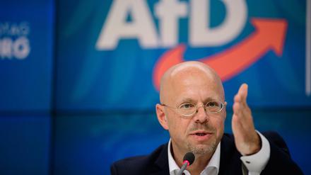 Andreas Kalbitz könnte nach dem Rücktritt von Jörg Meuthen in die AfD zurückkehren.