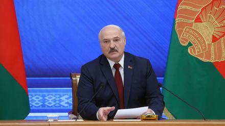 Präsident Lukaschenko nutzt den Jahrestag für einen verbalen Rundumschlag gegen den Westen.