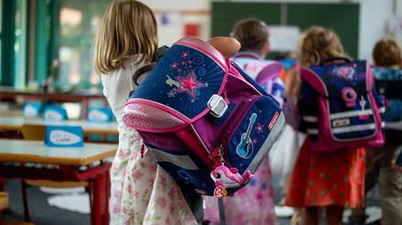 Nichts wie weg: Manche Schulen bitten ihre Eltern, wegen überbelegter Horte ihre Kinder direkt nach dem Unterricht abzuholen