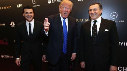 Geschäftsmann Donald Trump mit Emin (links) und Aras Agalarow 2013 in Moskau.