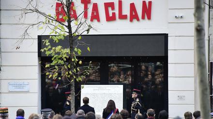 Frankreichs Präsident Emmanuel Macron am Montag beim Gedenken an den Anschlag auf das Bataclan 2015.