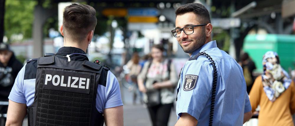 Migranten sind Polizisten, Professorinnen oder Handwerker - und wählen zusehends auch wie der Durchschnitt der Deutschen
