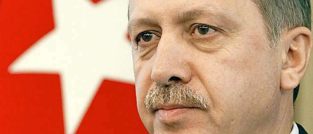 Der türkische Ministerpräsident Erdogan will Kurdisch als Wahlfach an staatlichen Schulen einführen. 