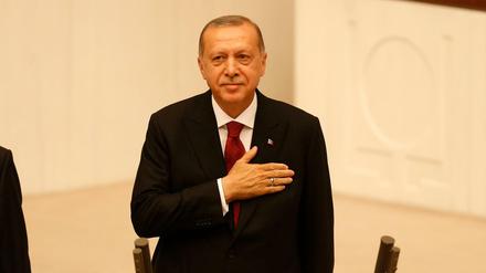 Recep Tayyip Erdogan, Präsident der Türkei, nutzt den Skandal um den getöteten Journalisten Jamal Khashoggi zur Wiederannährung an den Westen. 