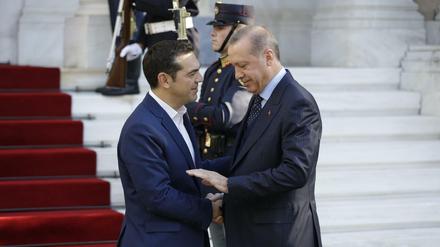 Schwieriger, aber offener Dialog: Griechenlands Premier Alexis Tsipras (l.) trifft den türkischen Staatschef Recep Tayyip Erdogan.