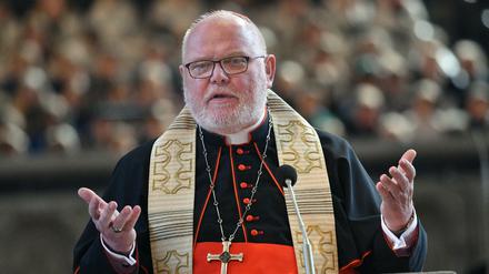 Kardinal Reinhard Marx setzt sich dafür ein, dass evangelische Ehepartner am Abendmahl der Katholiken teilnehmen dürfen.
