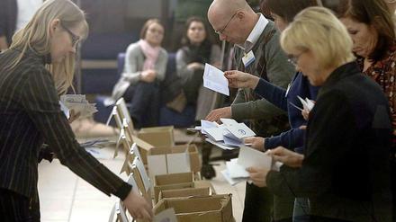 Die Spannung steigt. Am Sonntagabend werden die Stimmzettel, hier in der Hauptstadt Tallinn, ausgezählt. 