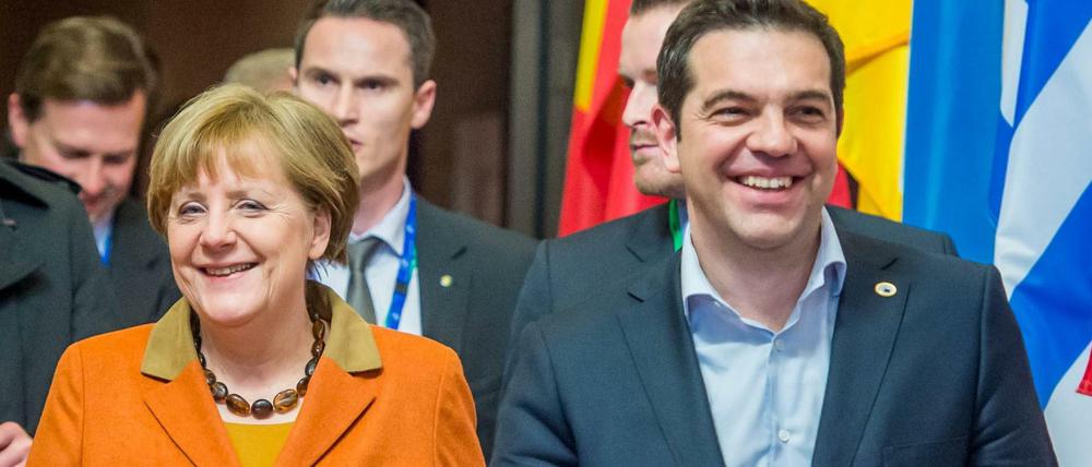 Ganz entspannt. Bundeskanzlerin Angela Merkel und Griechenlands Ministerpräsident Alexis Tsipras auf dem EU-Türkei-Gipfel in Brüssel.